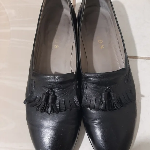 mens shoes - Picture 2 of 4